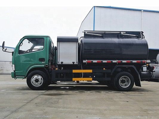 Cina DONGFENG 5cbm Fuel Tanker Truck Piccolo camion di stoccaggio di petrolio 4X2