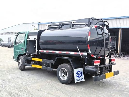Cina DONGFENG 5cbm Fuel Tanker Truck Piccolo camion di stoccaggio di petrolio 4X2