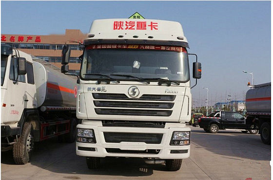 Original Shaanxi Shacman Fuel Tanker Truck Oil Tank Truck Diesel Tanker 8X4