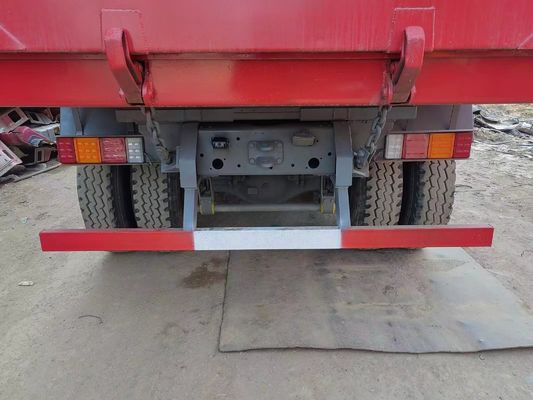 Sinotruk HOWO Camion per scarichi Euro 3 6X4 375 HP 20 CBM Camion per scarichi 40 tonnellate