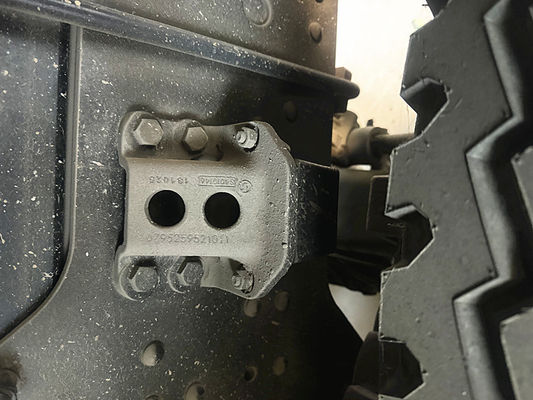 Ricambi per autocarri Shacman F2000/F3000/X3000 Blocco limite di molla posteriore DZ95259521011 Parti del sistema di sospensione originale