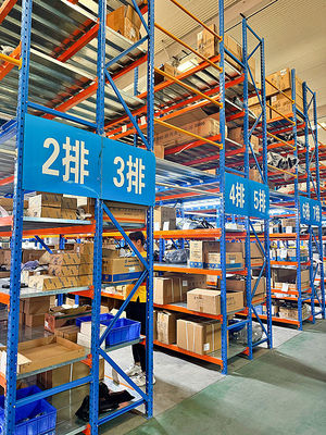 Parti di ricambio originali garantite per camion Shacman Assemblaggio di molla di foglia posteriore DZ9114520240/DZ9114520230 per sostituzione/riparazione