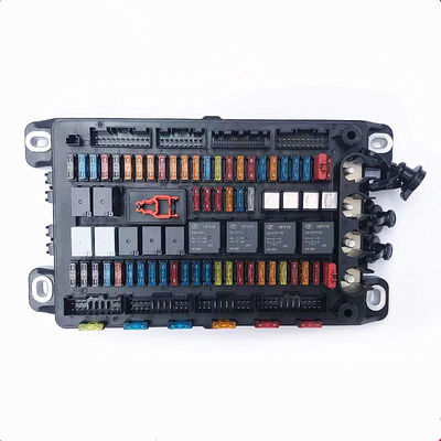Ricambi per autocarri Shacman Central Electric Installation Plate DZ93189584400 Cab Fuse Box per fabbrica originale